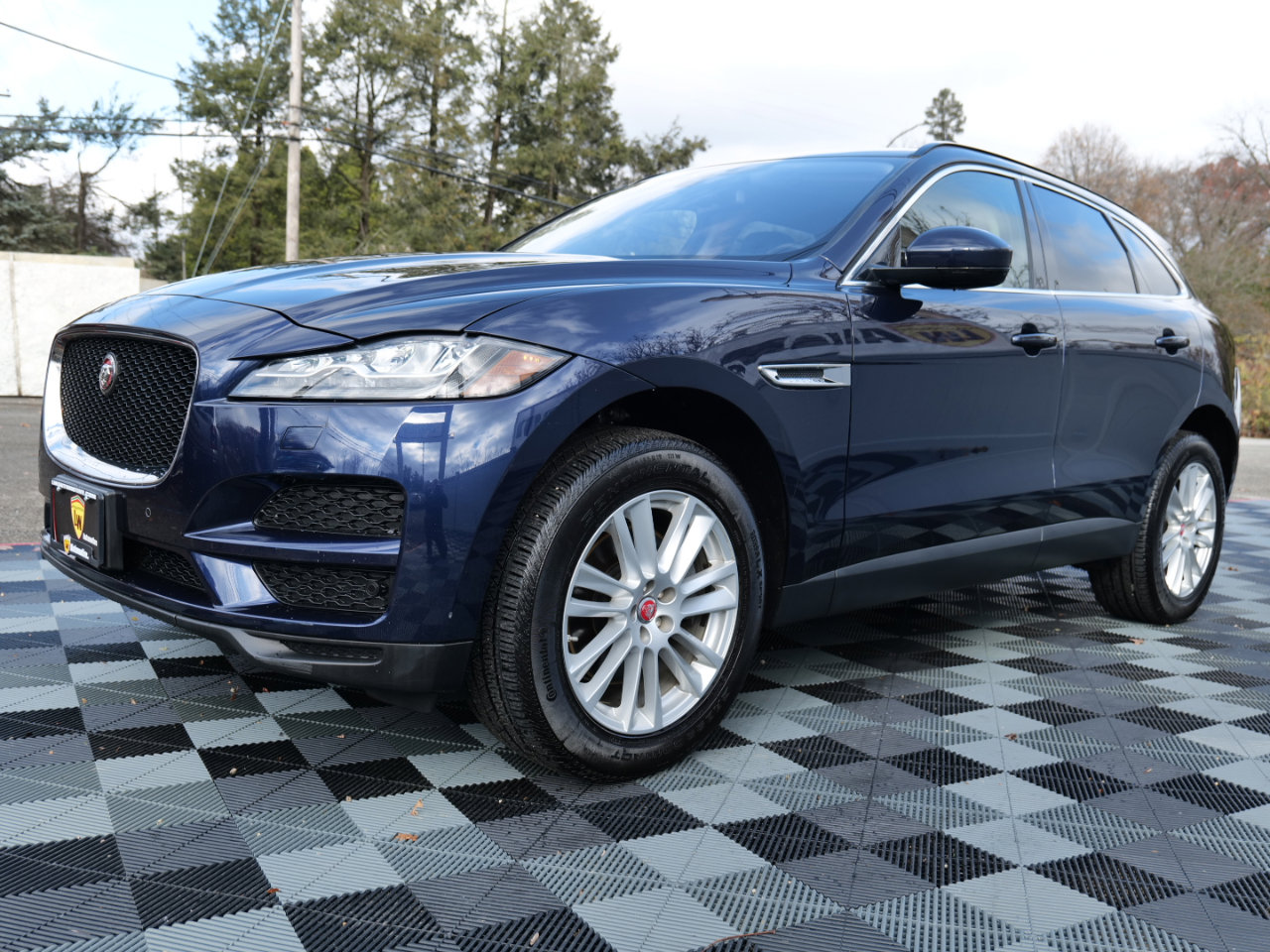 Used 2018 Jaguar F-PACE Prestige image 89