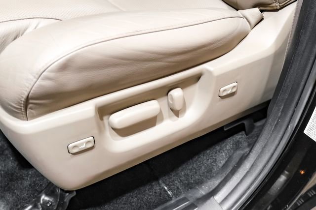 Used 2015 Toyota Sequoia Platinum image 38