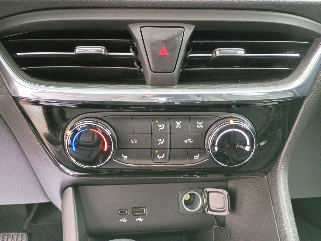 Used 2024 Buick Encore GX Sport Touring w/ Comfort Package image 18