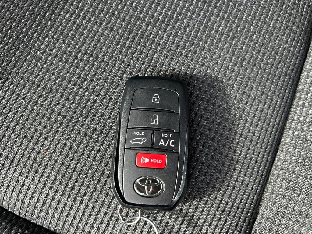 Used 2025 Toyota bZ4X FWD w/ Weather Package image 33