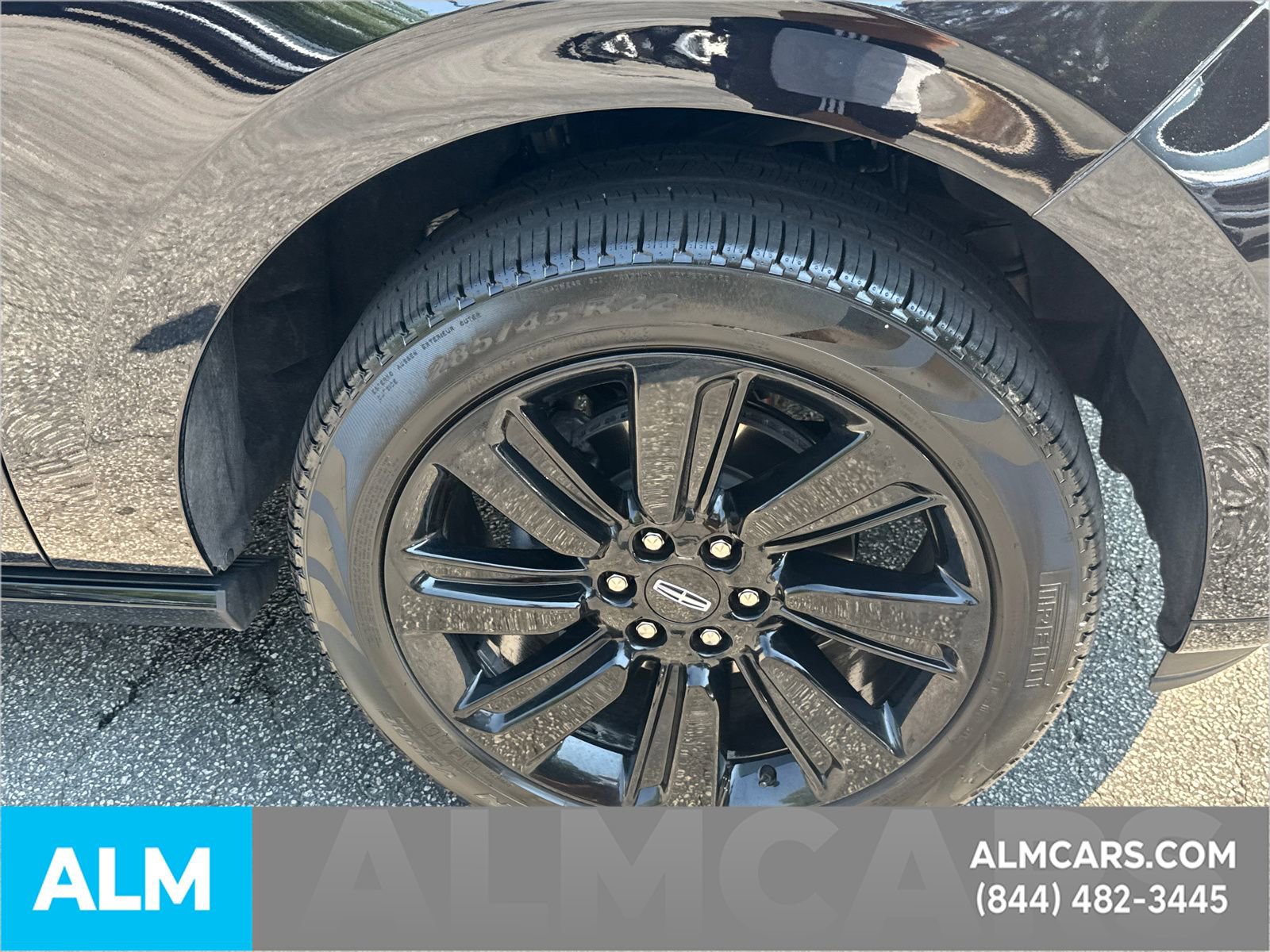 Used 2024 Lincoln Navigator Reserve w/ Monochromatic Package image 15