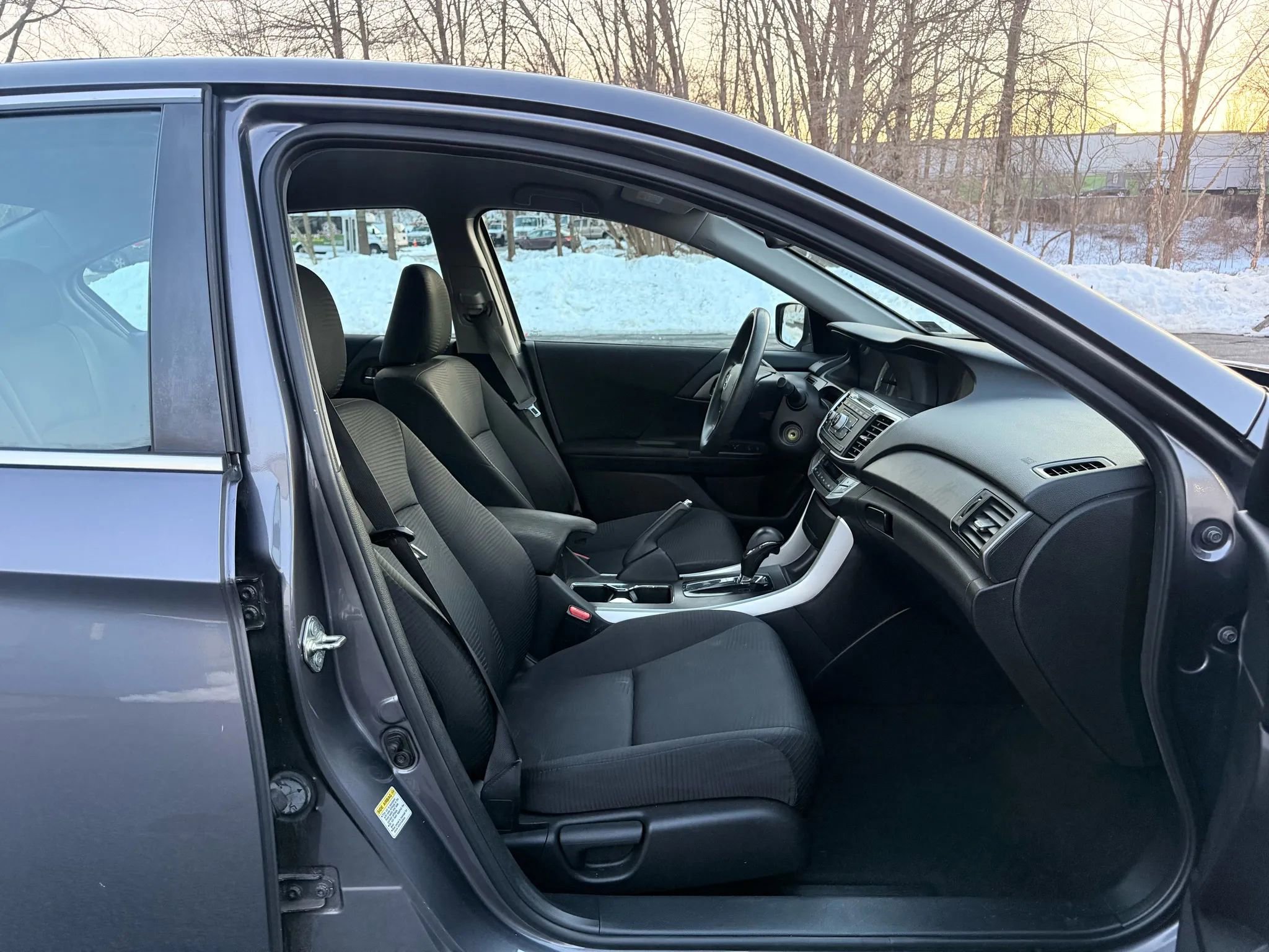 Used 2015 Honda Accord LX image 19