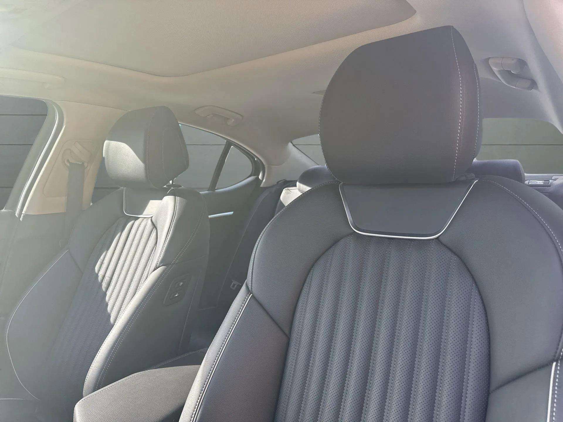 Used 2026 Genesis G70 2.5T Prestige image 43