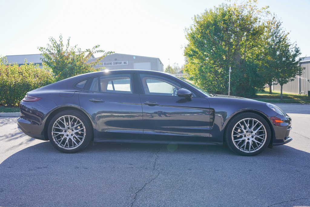 Used 2018 Porsche Panamera 4 image 7