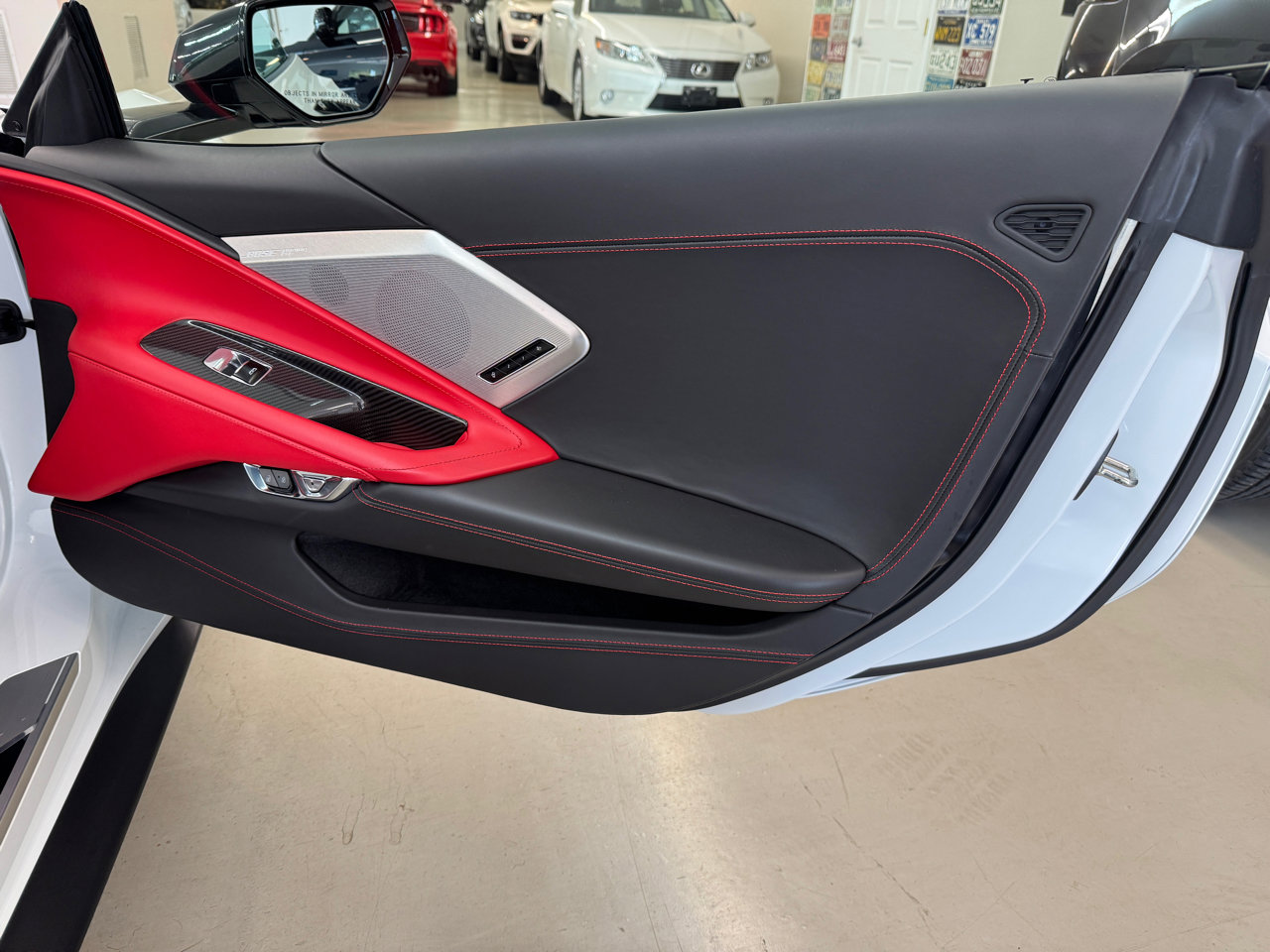 Used 2021 Chevrolet Corvette Stingray 3LT w/ Z51 Performance Package image 9