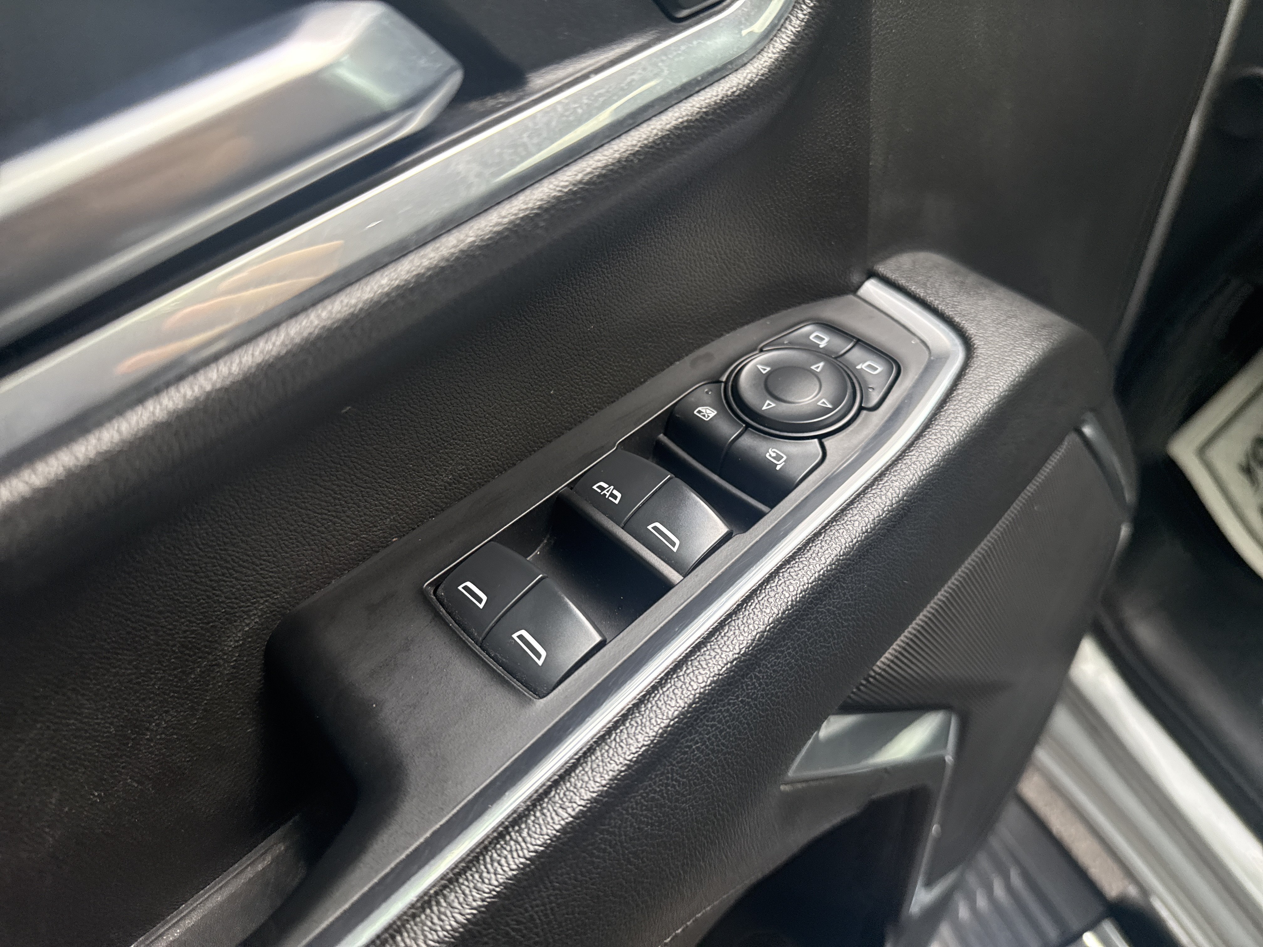 Used 2025 Chevrolet Silverado 3500 LT w/ All Star Edition AWD/4WD image 18
