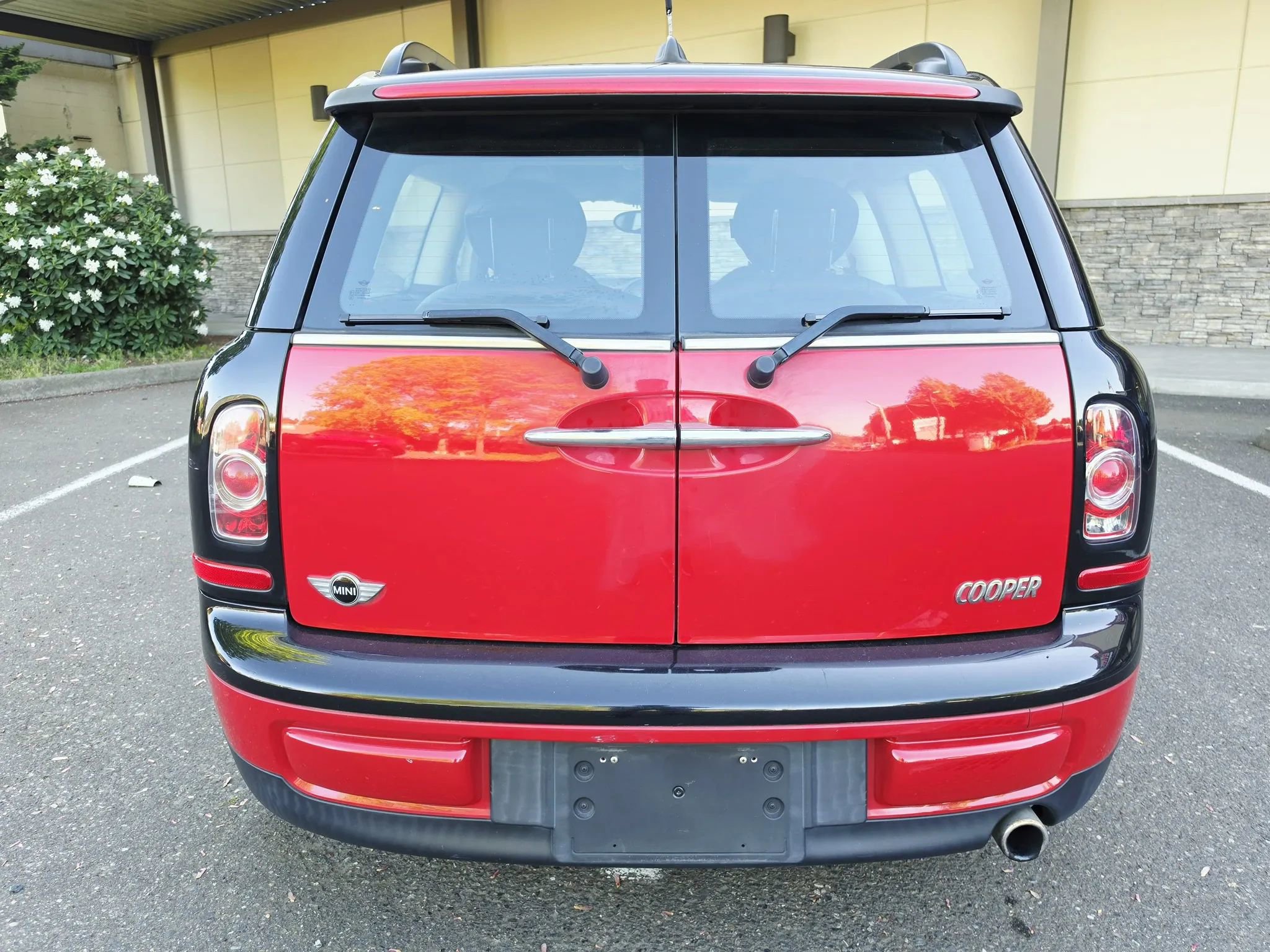 Used 2012 MINI Cooper Clubman FWD image 4
