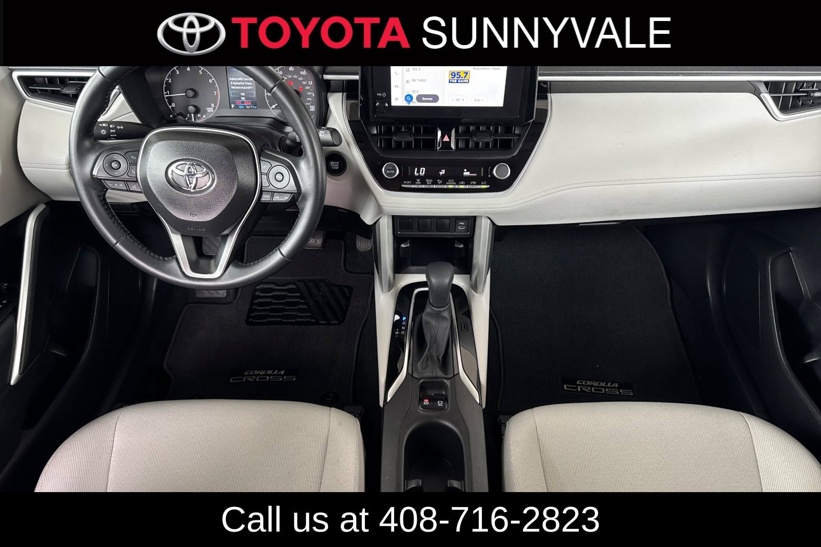 Certified 2025 Toyota Corolla Cross LE FWD image 5