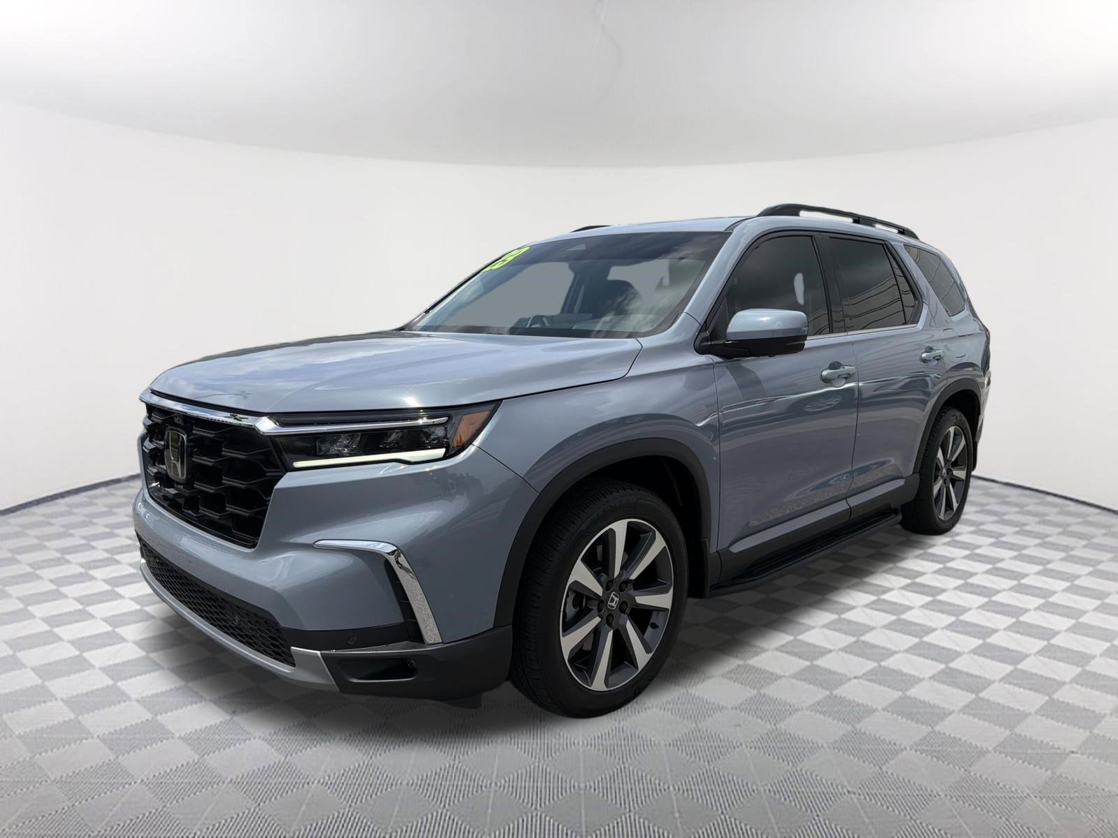 Used 2023 Honda Pilot Elite image 3