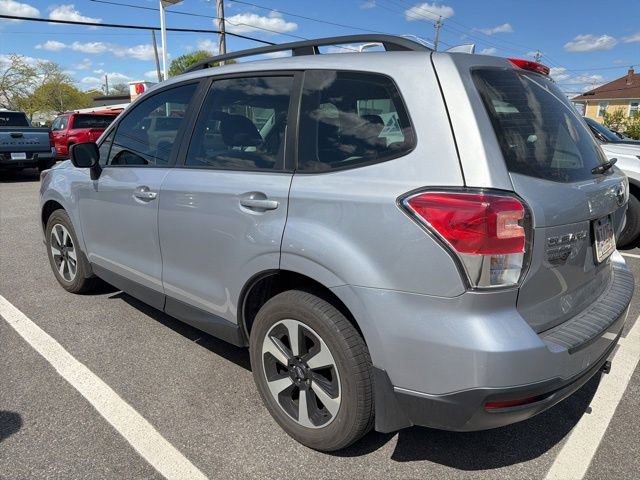 Used 2018 Subaru Forester 2.5i w/ Alloy Wheel Package AWD/4WD image 3