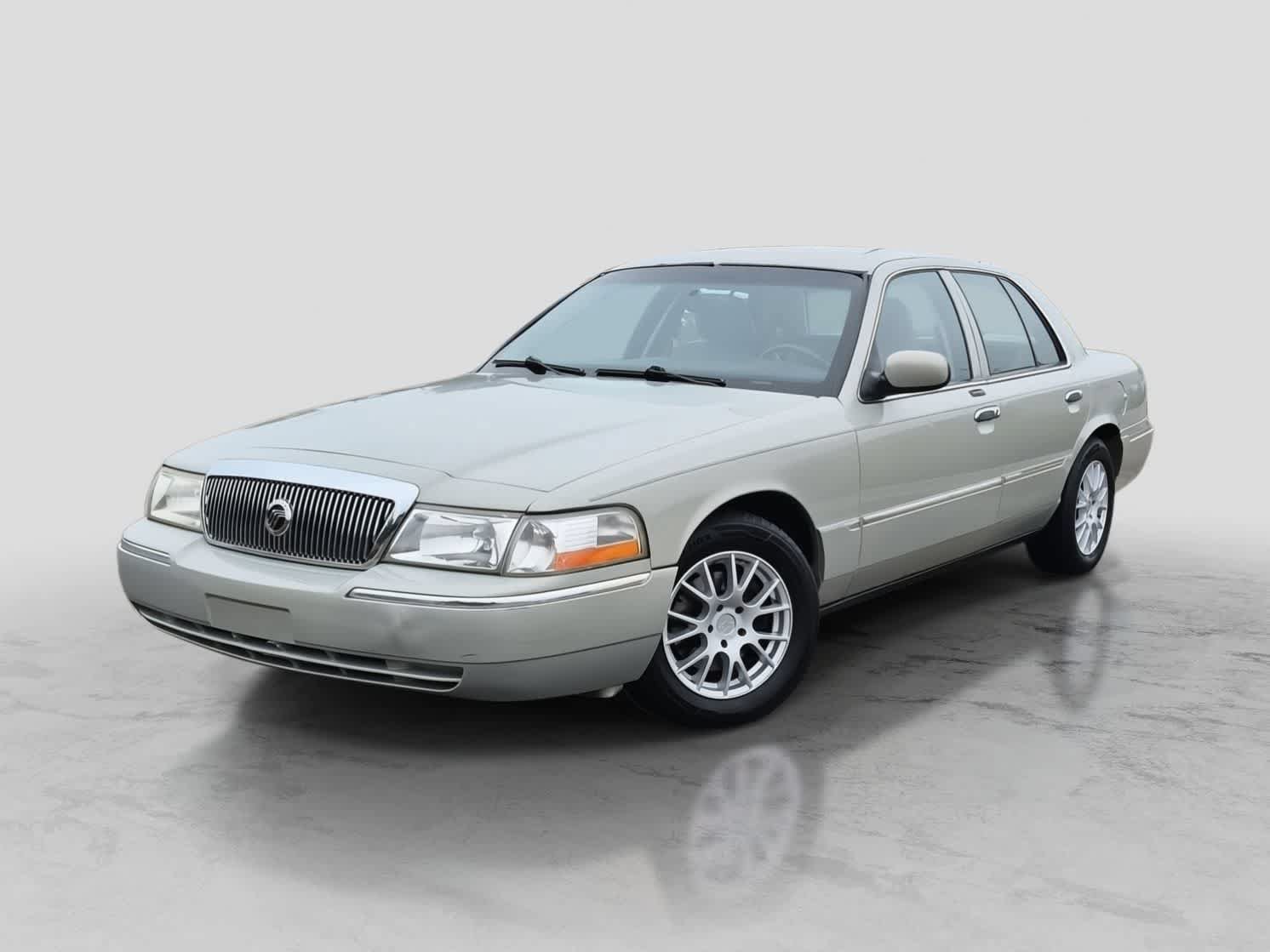 Used 2004 Mercury Grand Marquis LS RWD image 1