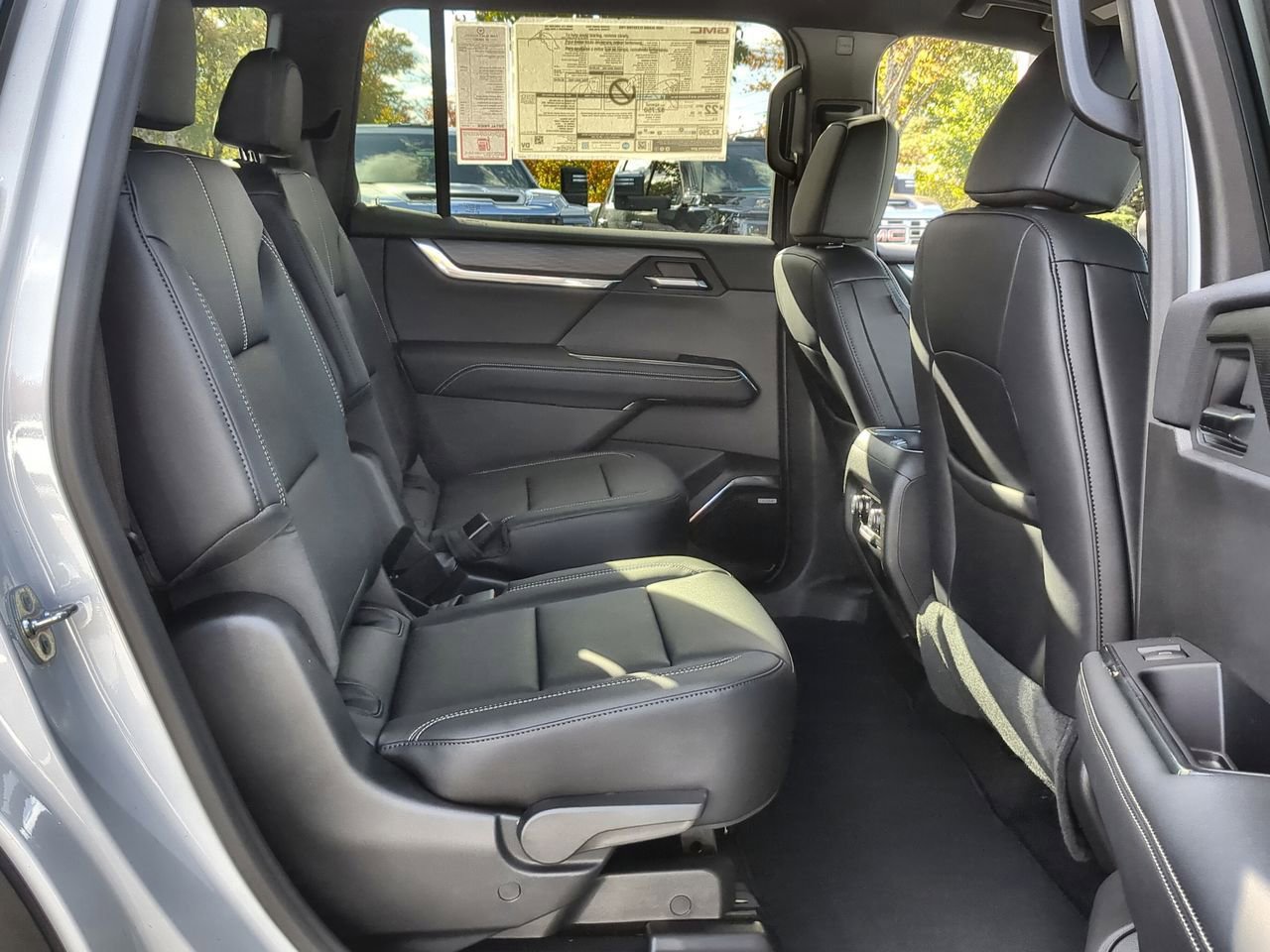 Used 2026 GMC Acadia Elevation w/ Black Edition FWD image 27