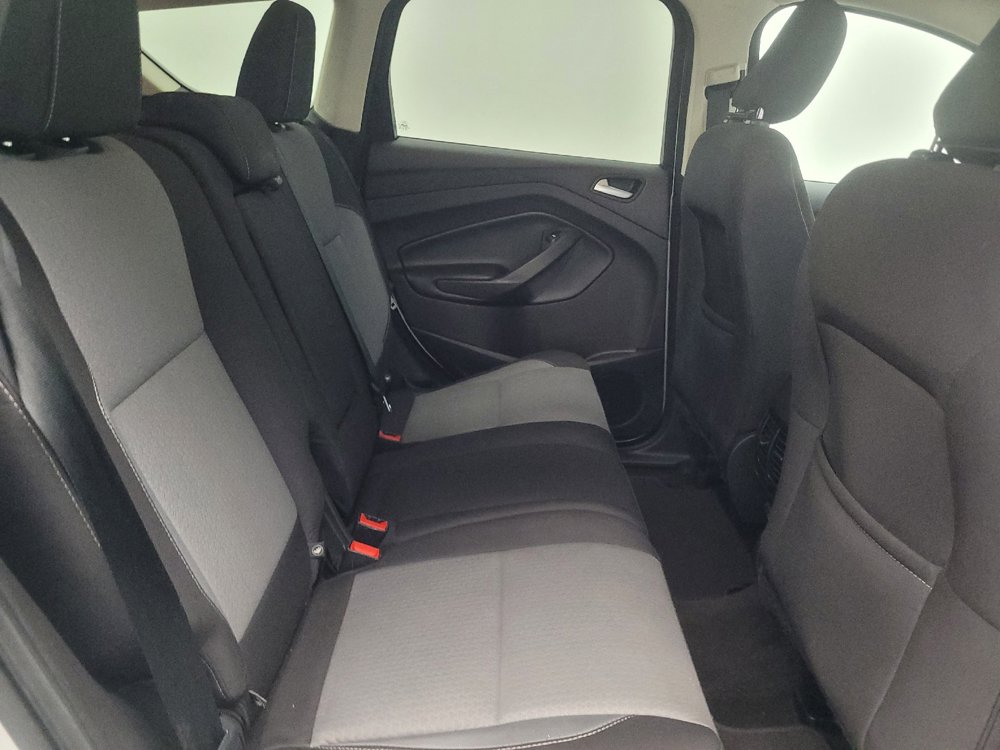 Used 2018 Ford Escape SE FWD image 19