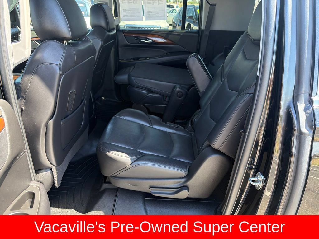 Used 2020 Cadillac Escalade ESV Luxury AWD/4WD image 23