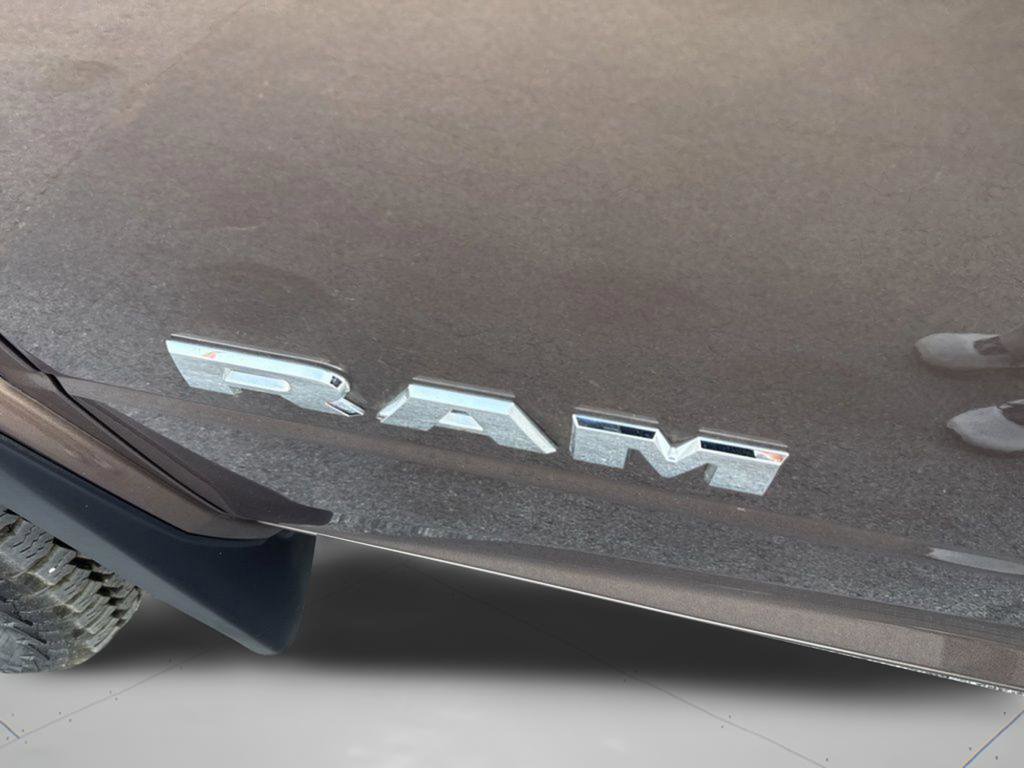 Used 2020 RAM 3500 Laramie image 30