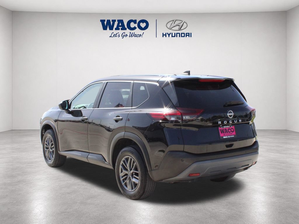 Used 2023 Nissan Rogue S FWD image 5