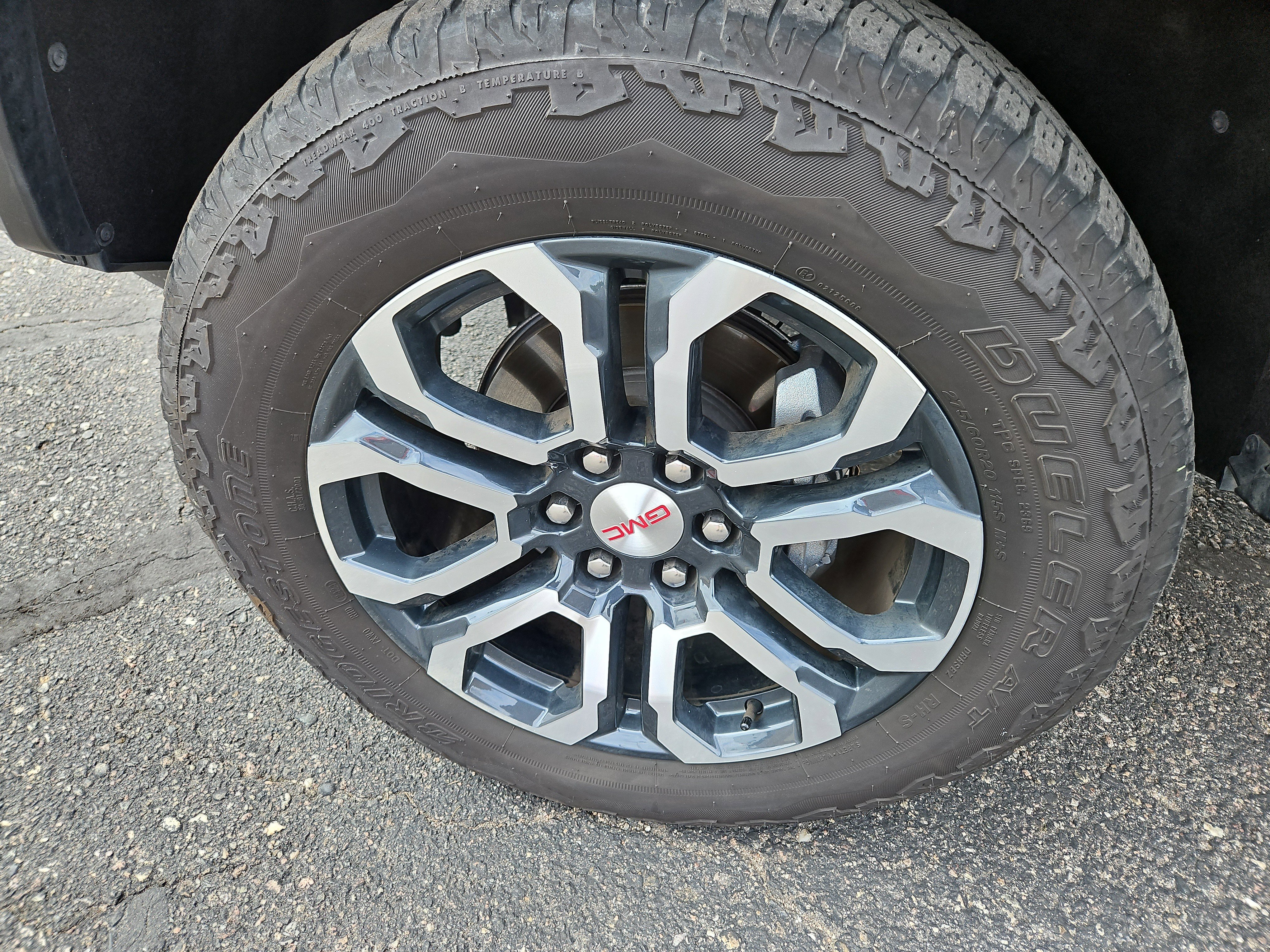 Used 2024 GMC Canyon AT4 w/ AT4 Premium Package image 13