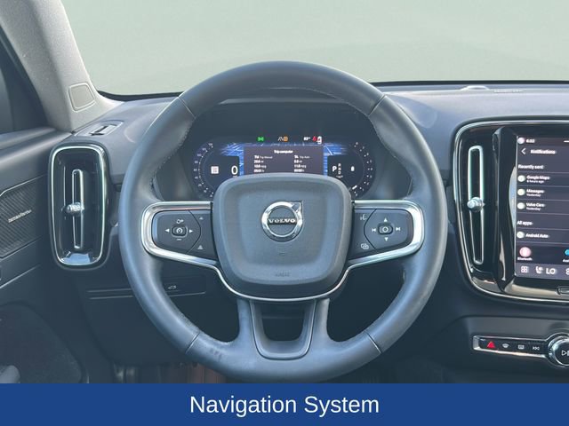 Used 2023 Volvo XC40 B5 Plus image 8