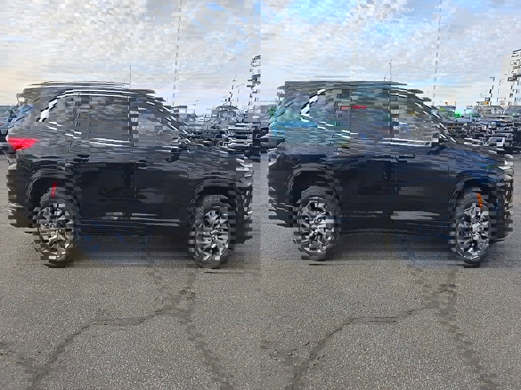 New 2026 Buick Enclave Preferred w/ Power Package image 4