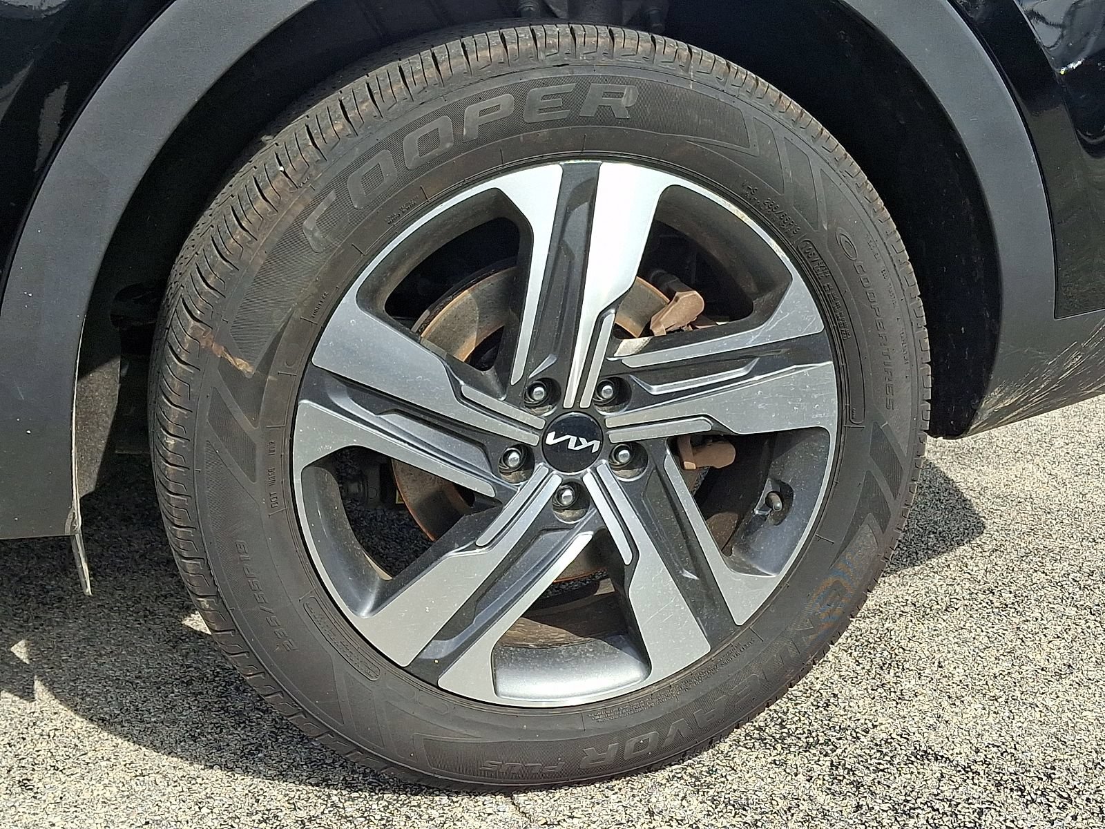 Certified 2023 Kia Sorento EX AWD/4WD image 7