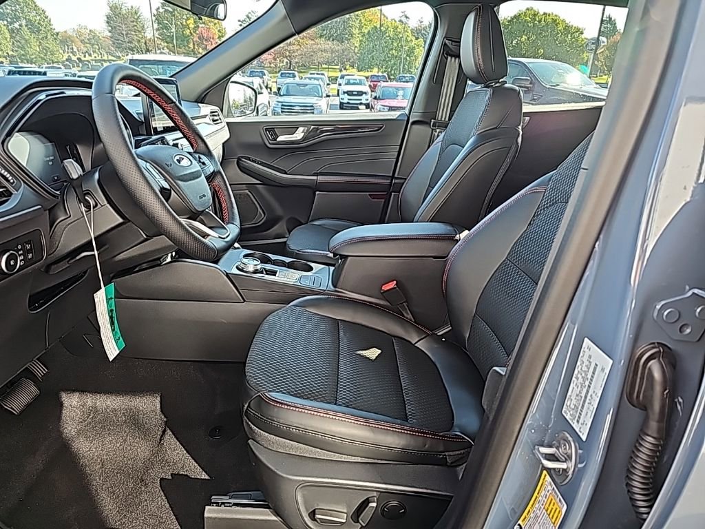 New 2026 Ford Escape ST-Line Select image 9