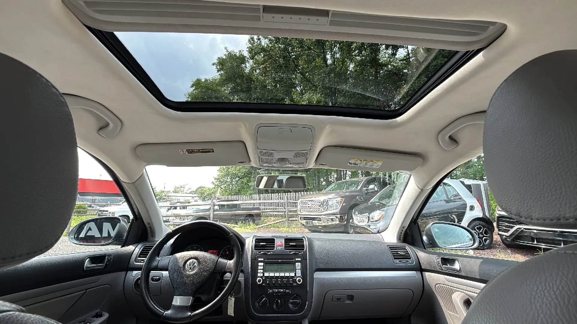 Used 2009 Volkswagen Jetta SE FWD image 24