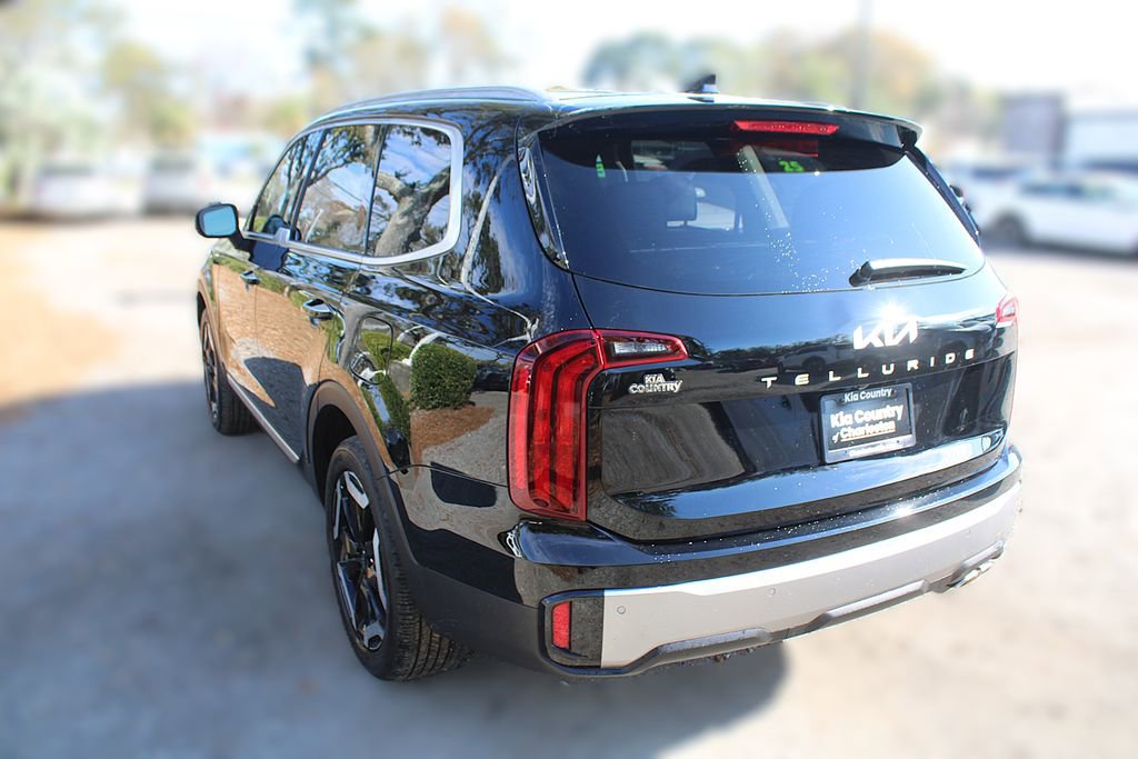 Used 2025 Kia Telluride S image 13