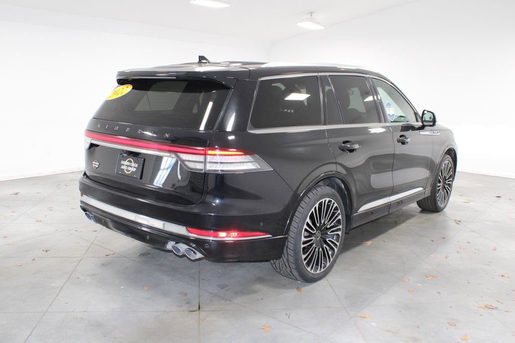 Used 2022 Lincoln Aviator Black Label w/ Class IV Trailer Tow Package image 9