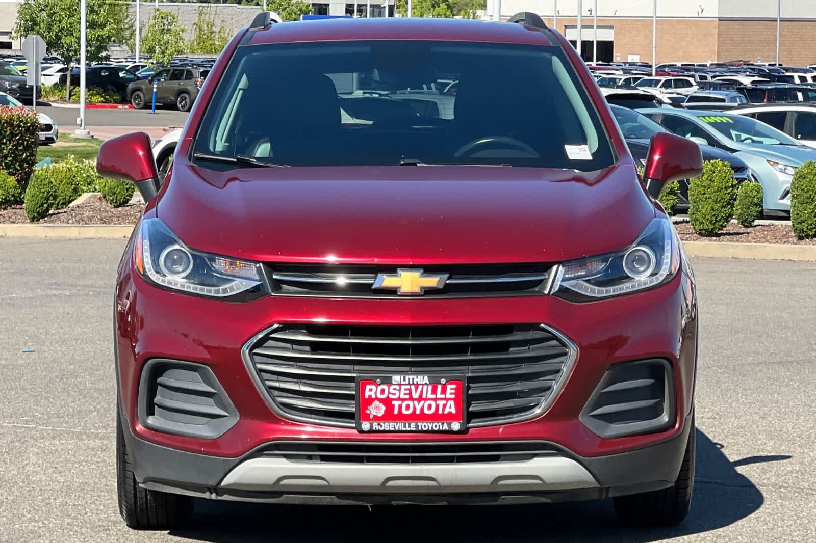 Used 2022 Chevrolet Trax LT w/ LT Convenience Package FWD image 10