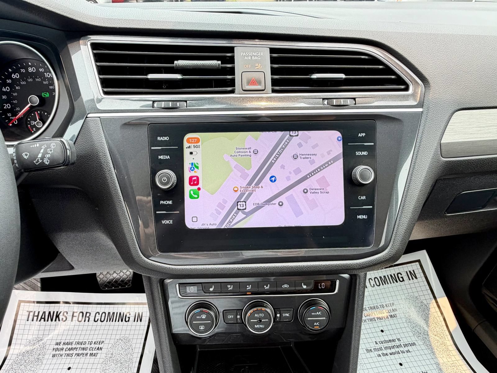 Used 2021 Volkswagen Tiguan SE w/ Panoramic Sunroof Package AWD/4WD image 34