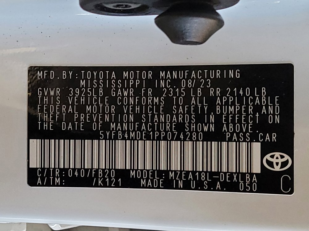 Used 2023 Toyota Corolla LE FWD image 33