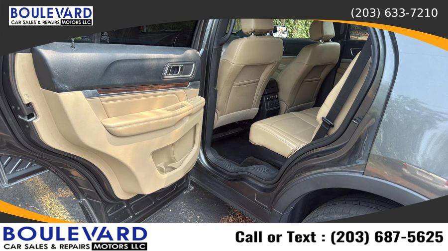 Used 2016 Ford Explorer Limited image 29