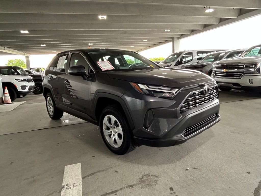 Used 2025 Toyota RAV4 LE FWD image 7