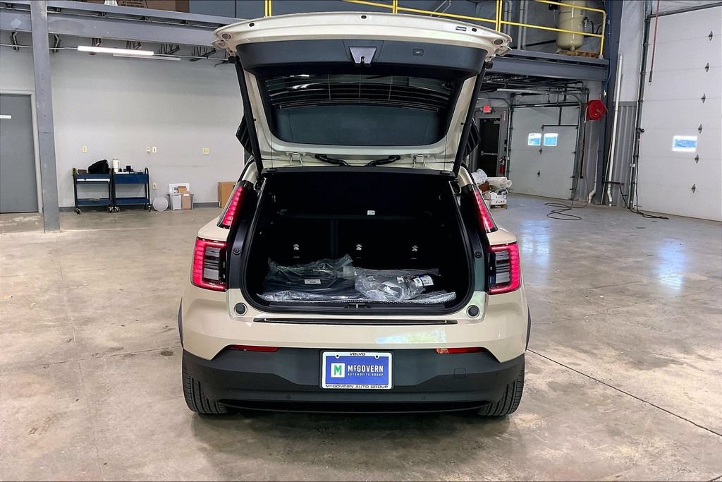 New 2026 Volvo EX30 Ultra w/ Protection Package Premier AWD/4WD image 4
