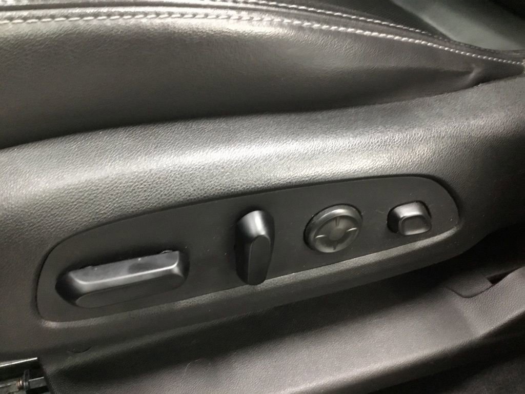 Used 2021 Buick Enclave Avenir w/ Avenir Technology Package image 9