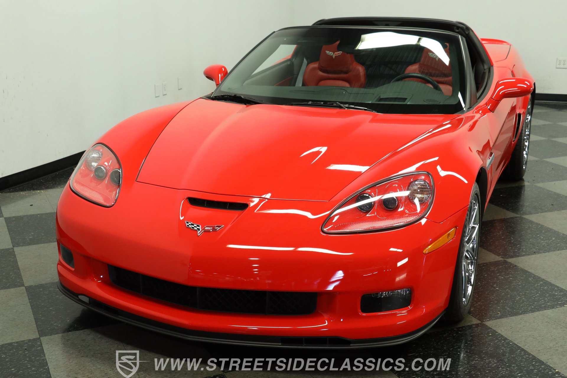 Used 2013 Chevrolet Corvette Grand Sport w/ 2LT Preferred Equipment Group RWD image 17