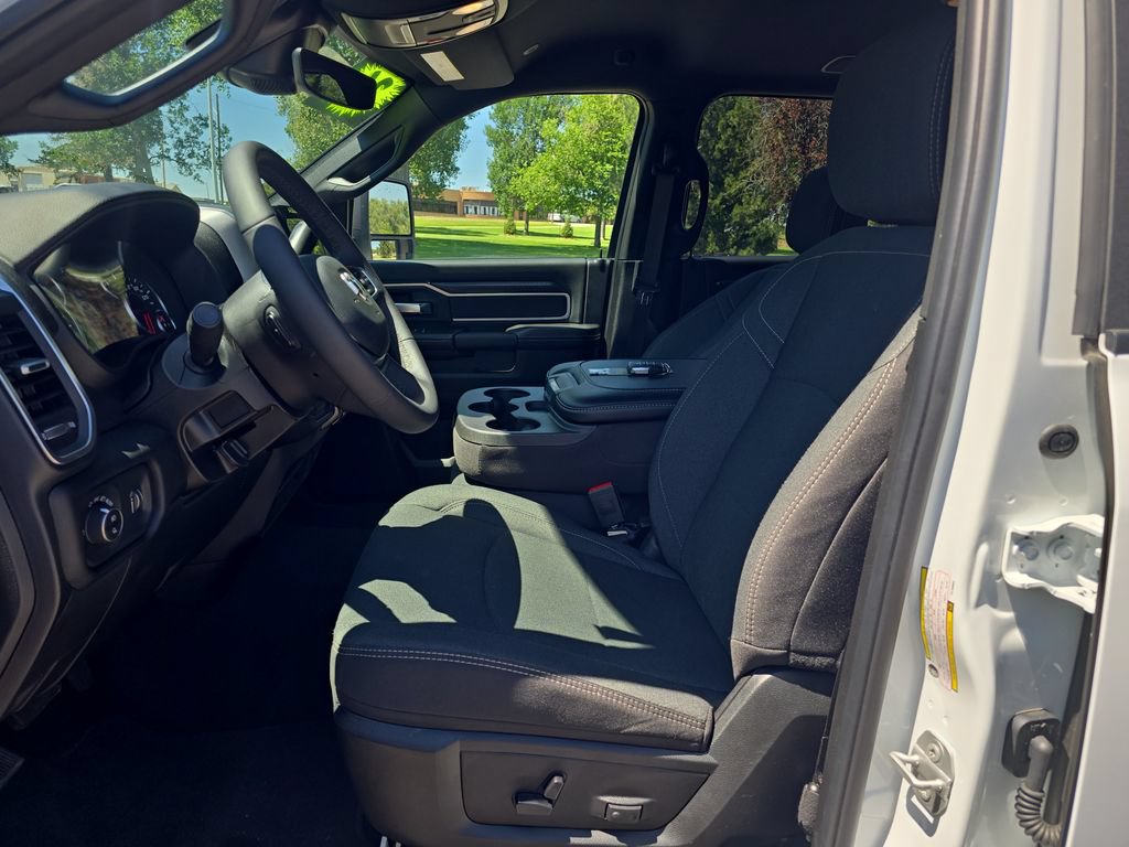 Used 2026 RAM 2500 Big Horn AWD/4WD image 11