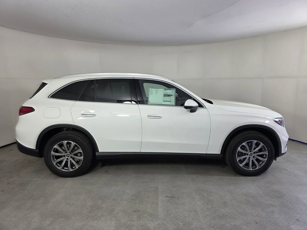 New 2026 Mercedes-Benz GLC 300 4MATIC image 3