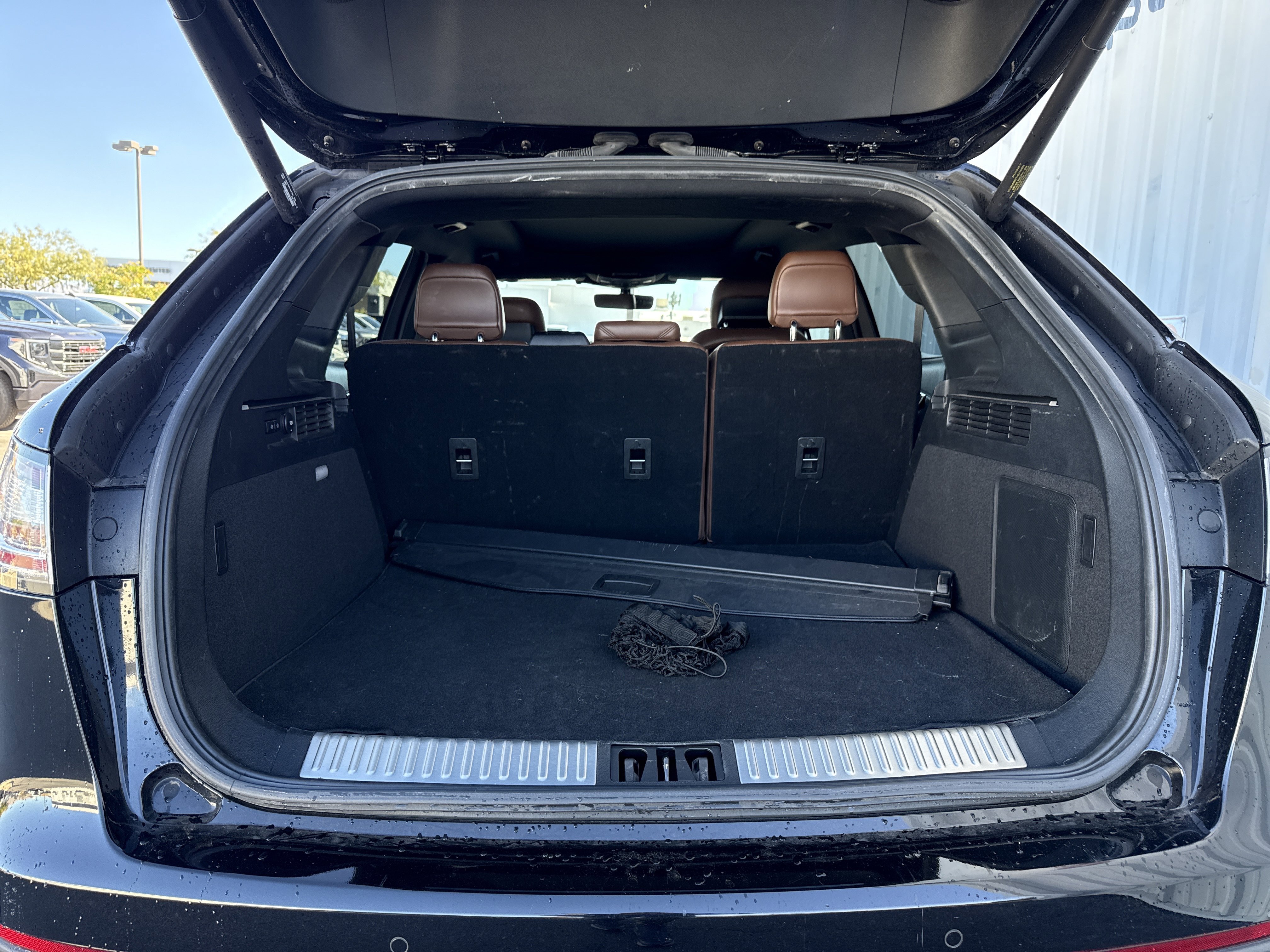 Used 2022 Lincoln Nautilus Reserve w/ Equipment Group 201A image 12