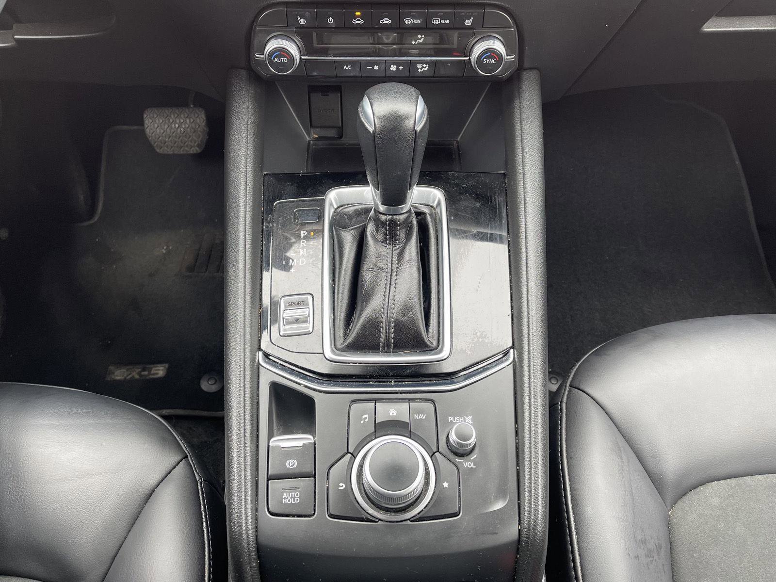 Used 2020 MAZDA CX-5 Touring image 11