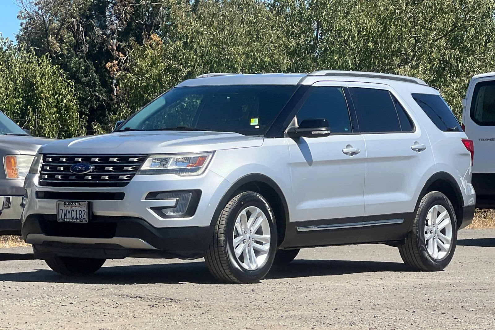 Certified 2017 Ford Explorer XLT w/ Equipment Group 201A FWD image 8