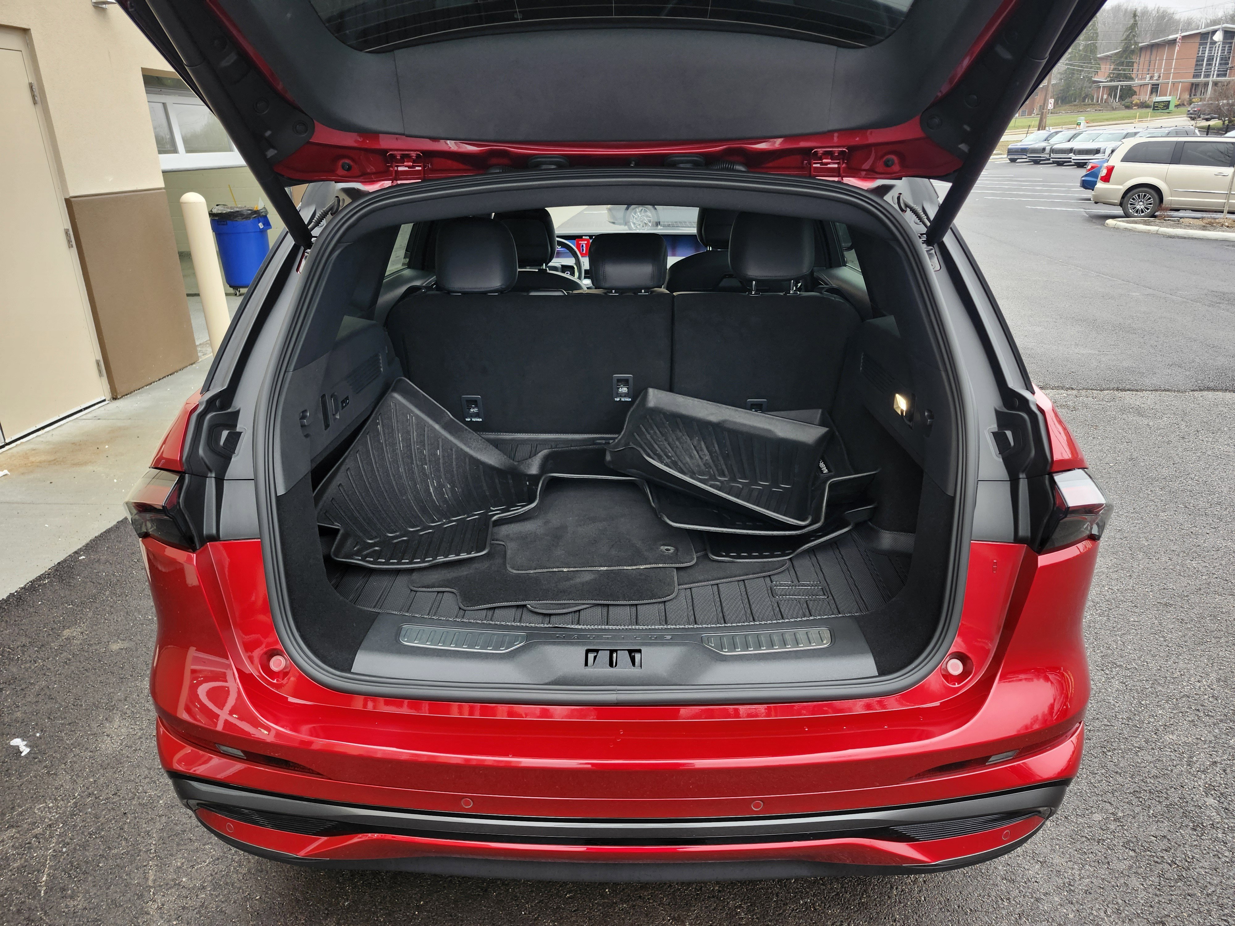 Used 2024 Lincoln Nautilus Reserve w/ Equipment Group 202A image 24