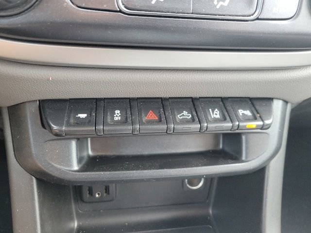 Used 2019 Chevrolet Colorado LT w/ LT Convenience Package image 6