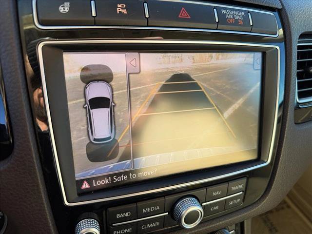 Used 2016 Volkswagen Touareg Sport AWD/4WD image 14