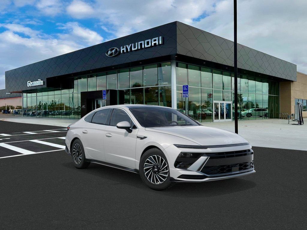 New 2026 Hyundai Sonata SEL FWD image 2
