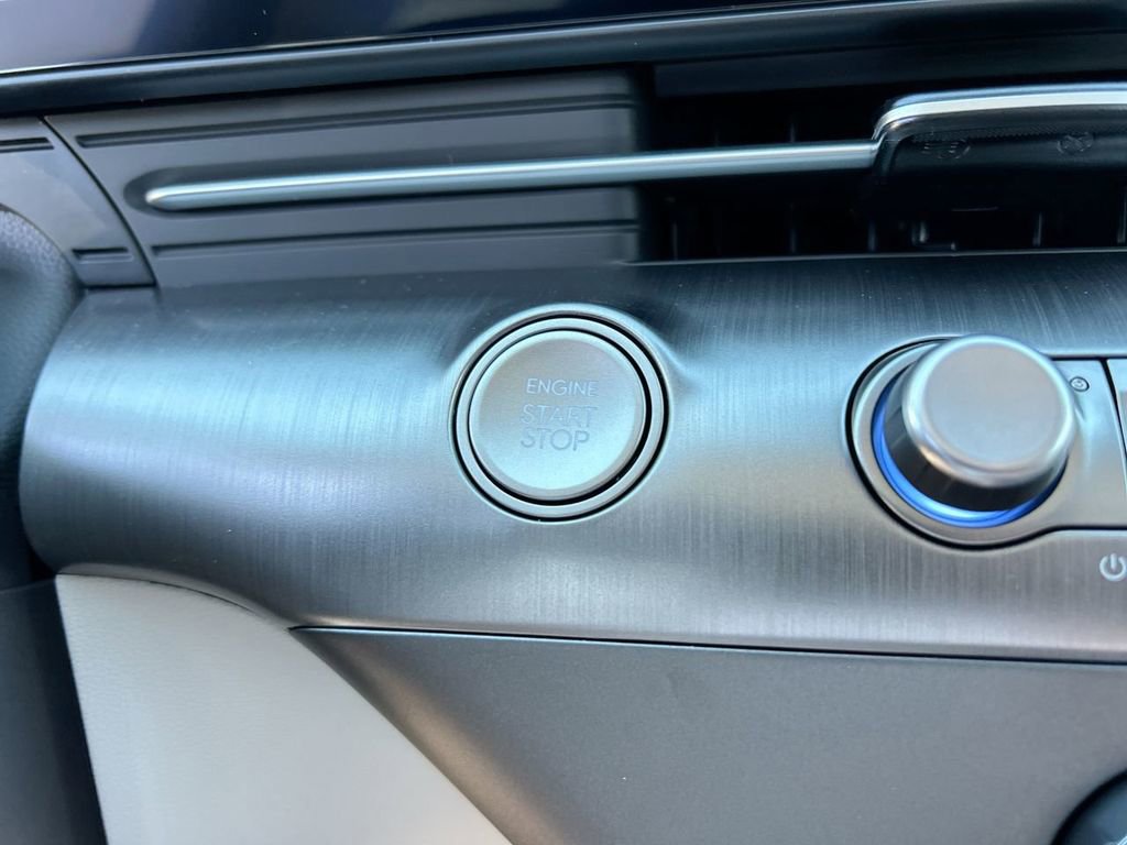 New 2026 Hyundai Kona SE FWD image 30