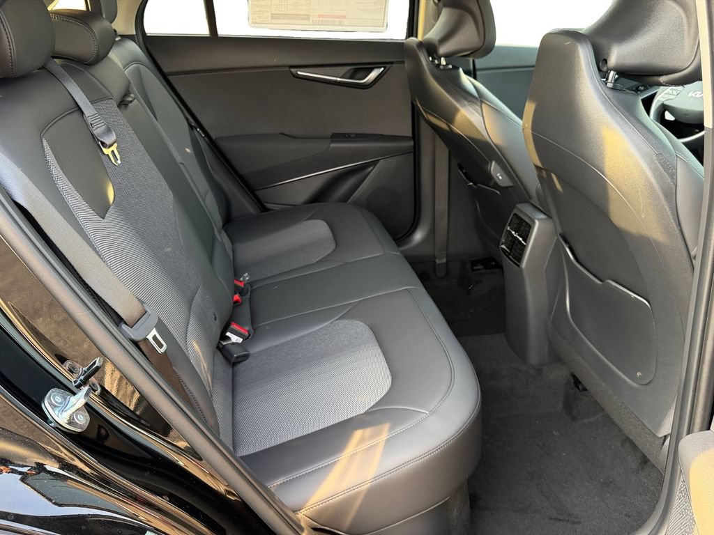 New 2026 Kia Niro EX w/ EX Premium Package FWD image 7