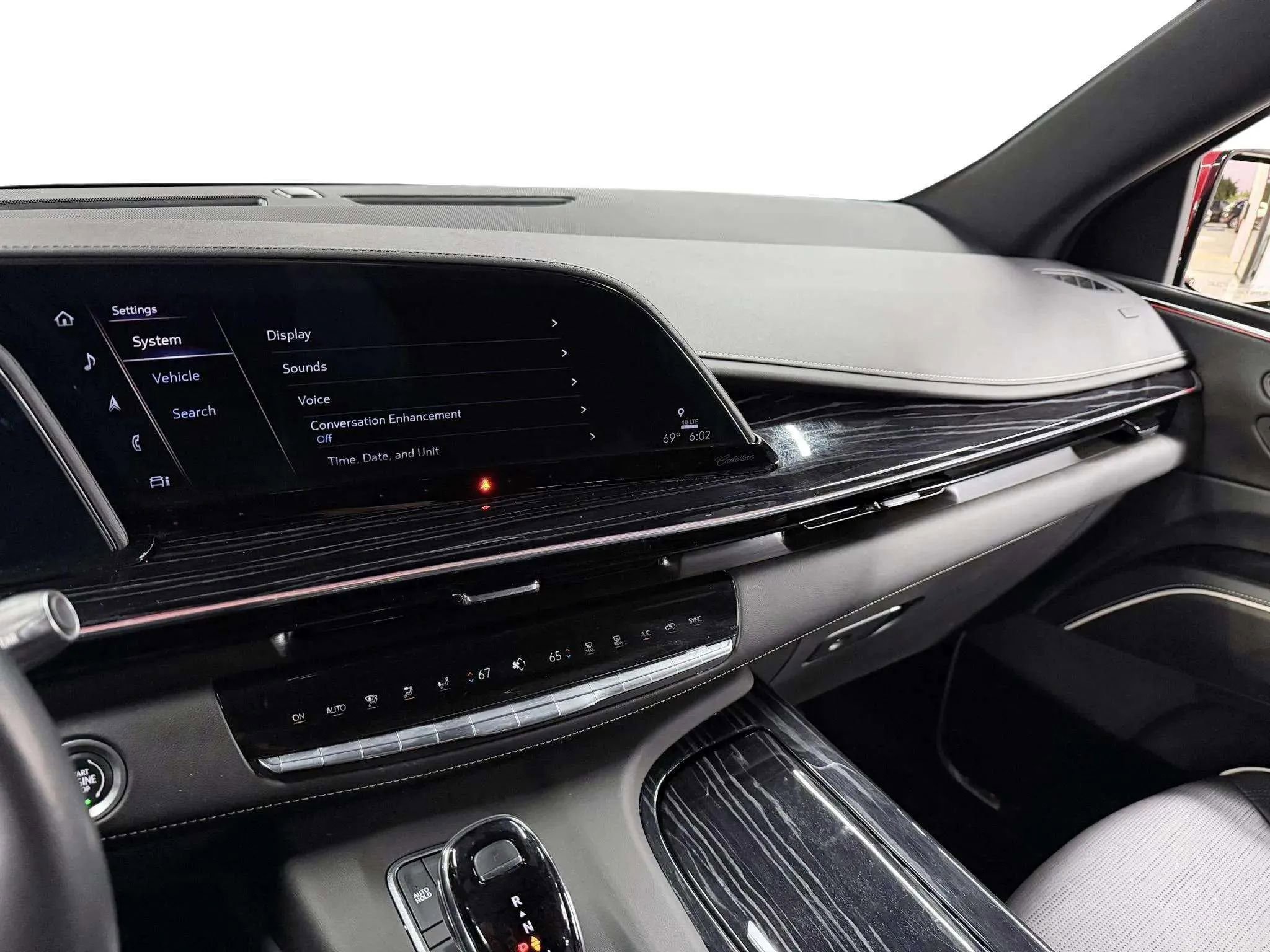 Used 2023 Cadillac Escalade Sport w/ LPO, ONYX Package image 23