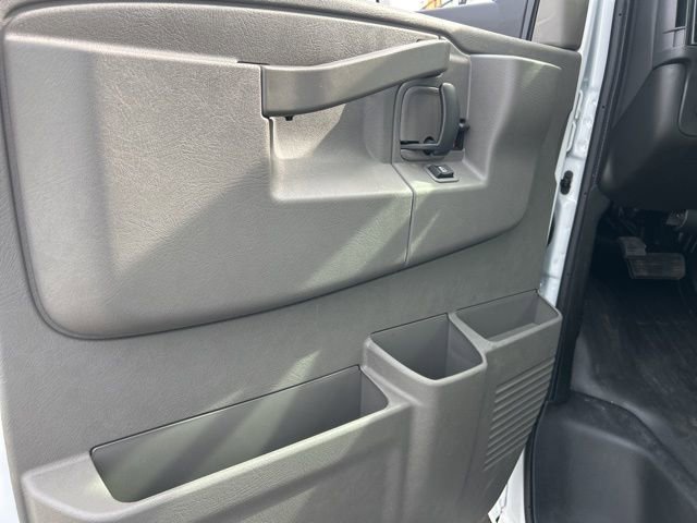 New 2026 Chevrolet Express 4500 w/ Power Convenience Package RWD image 11