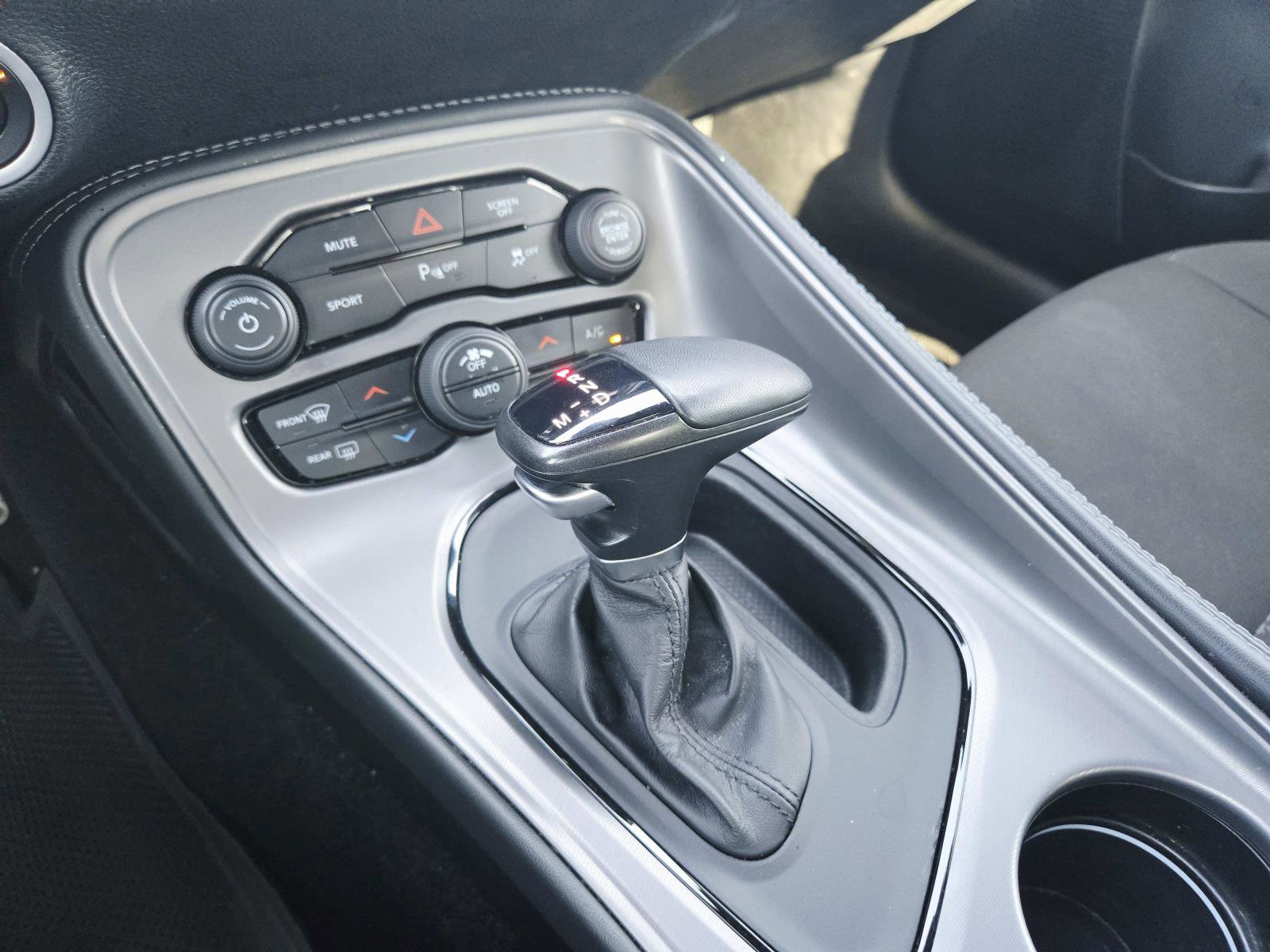 Used 2023 Dodge Challenger R/T w/ Blacktop Package image 31